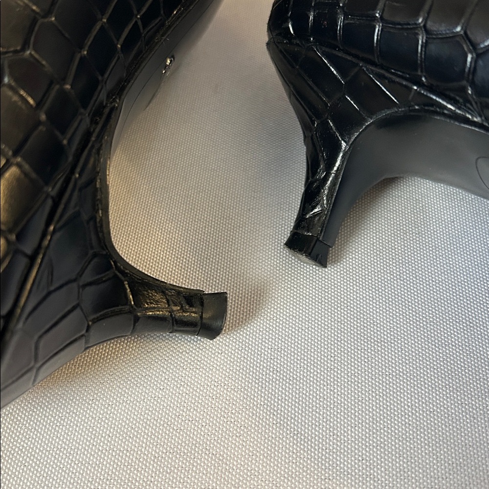 Vionic Black Croc-Patterned Kitten Heels Arch Sup… - image 8